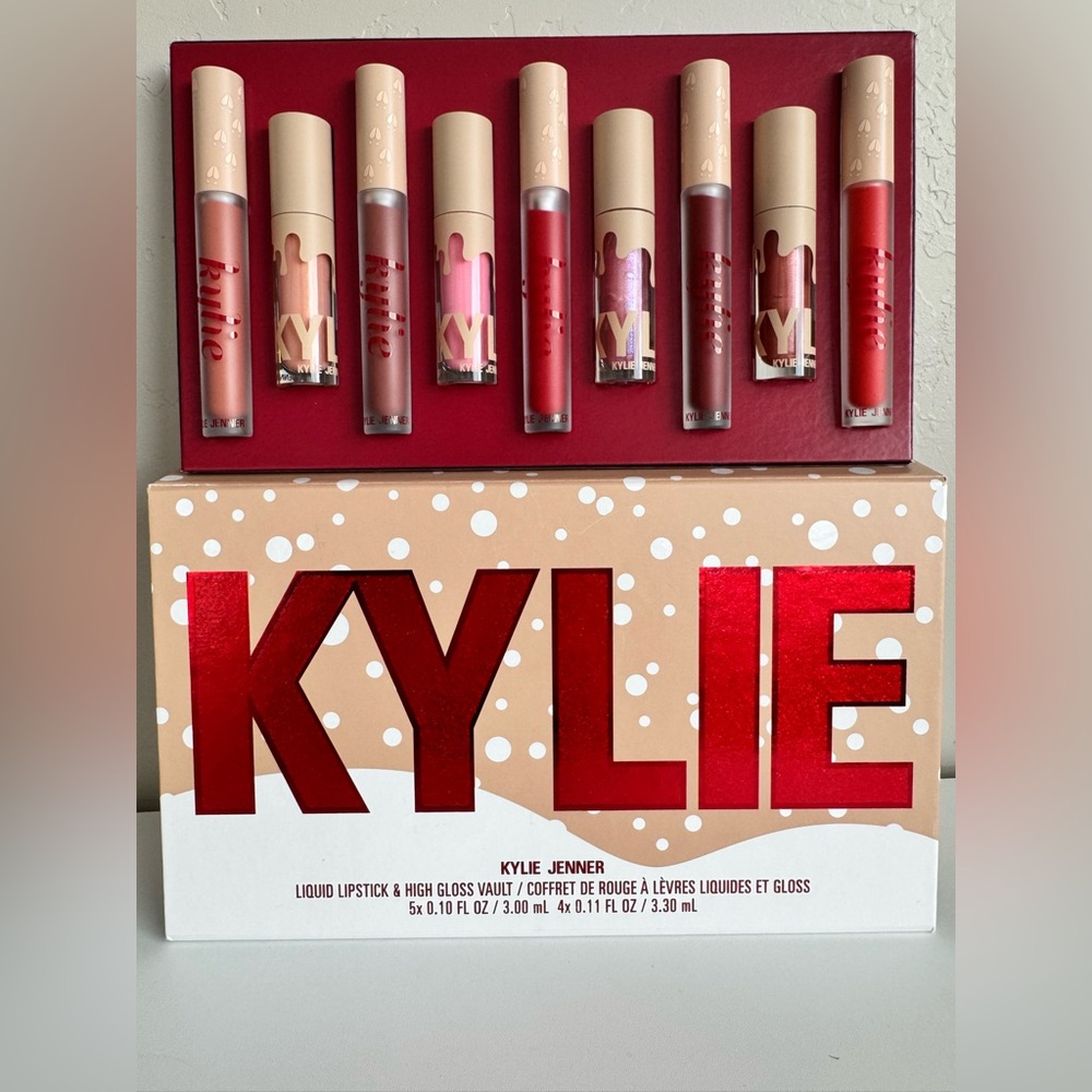 Kylie Cosmetics- Kylie Jenner Liquid Lipstick & Gloss VAULT